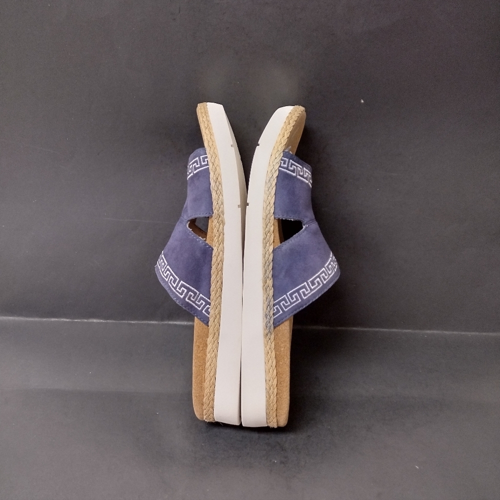 - REVITALIGN - FIONA ORTHOTIC EMBRODERED SUEDE WOMEN'S SANDALS SIZE : 9B - Picture 6 of 11